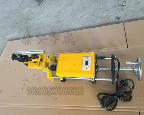電動(dòng)鋼軌鉆孔機(jī)1