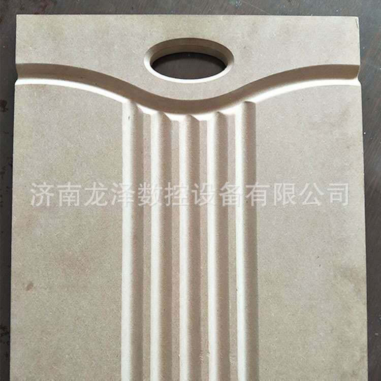廠家直銷龍澤數(shù)控大型1350木工雕刻機 數(shù)控電動雕刻機 沙發(fā)板材切割機 浮雕雕刻機  PVC雕刻機 阻燃材料切割機示例圖5